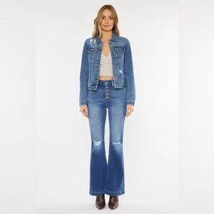 KanCan Henney Classic Trucker Denim Jacket Lightly Distressed Blue NWOT size M